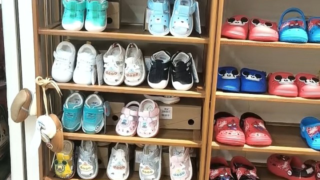 儿童品牌服装批发实体店