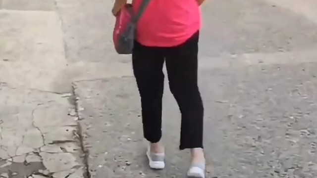 共济失调是以肢体筋脉弛缓，软弱无力，不得随意运动，日久而致肌肉萎缩或肢体瘫痪为特征的疾病，病情呈进行