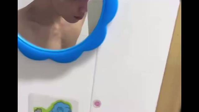 校园生活也很惬意