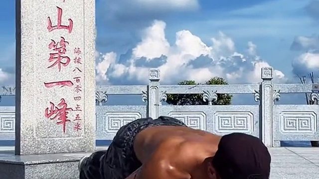 花有重开日人无再少年