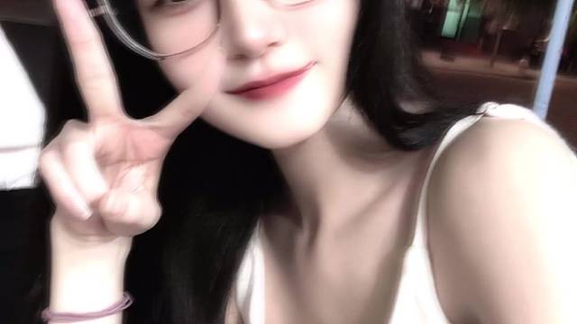 声嘶力竭的鸟，沉默寡言的羊.