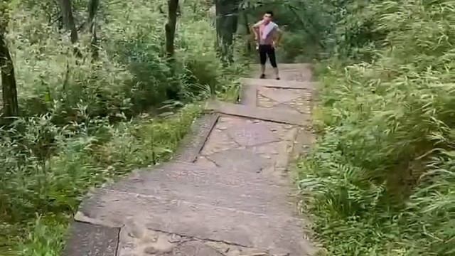 #分享适合旅游的地方