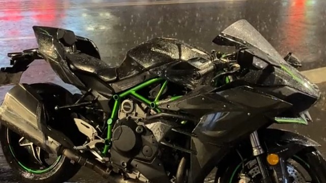 “那就祝有爱者无畏无爱者自由”