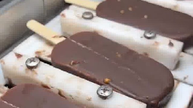 这车间估计得老凉快了吧