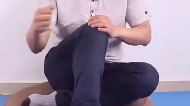 现代人生活中，长时间久坐，长时间站立等行为都会导致很多健康问题，如背痛、颈椎病等，其中，心灵安静，身