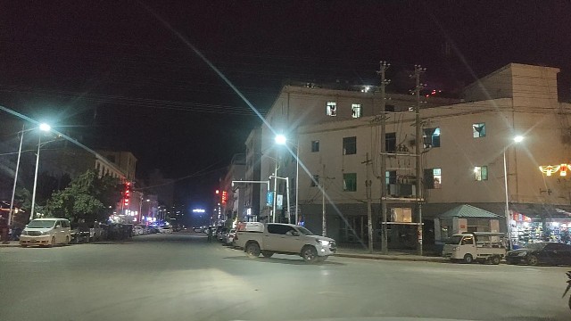 夜深人静的时候