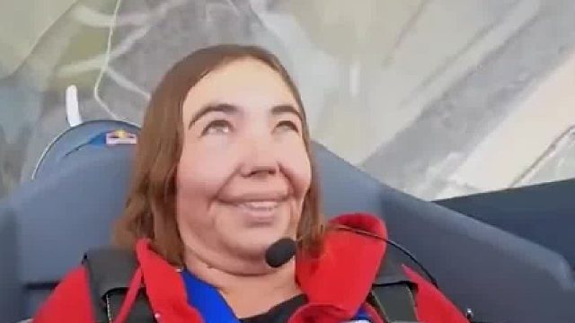 加速度实验，不过应该达不到9.5G