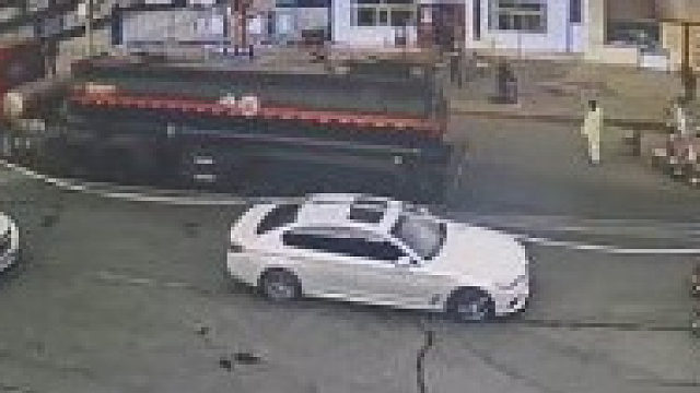 有一种车祸叫做“那都不叫事儿”