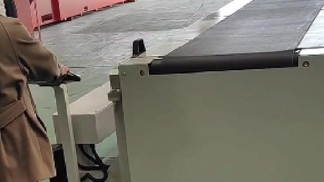 连续式皮带伸缩输送机