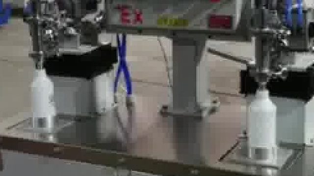 5L聚酯灌装机自动装桶灌装机