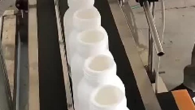 稀释助剂灌装机10L自动旋盖灌装机