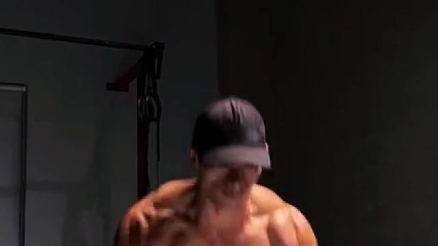 别给未来太多想象、多给今天一点力量