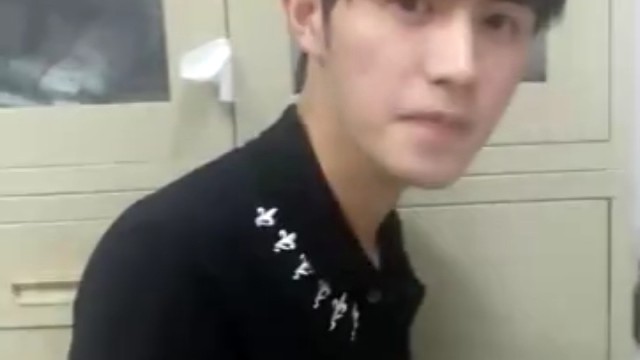 确实好土哈哈哈