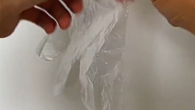 临时在墙壁上打孔，如何才能无尘操作，老师傅这招绝了