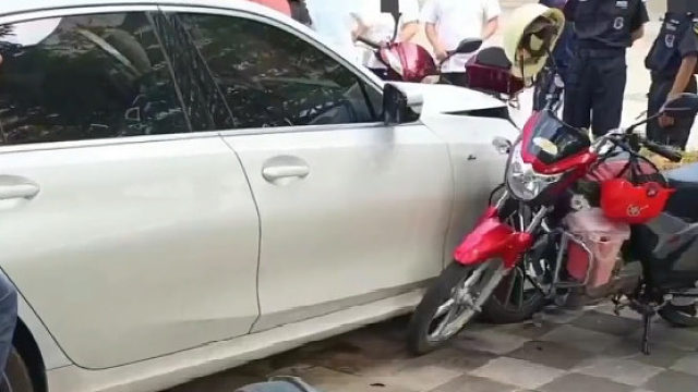 谨慎驾驶，平安出行