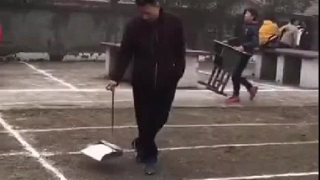 那个时代一个体育老师必备的技能