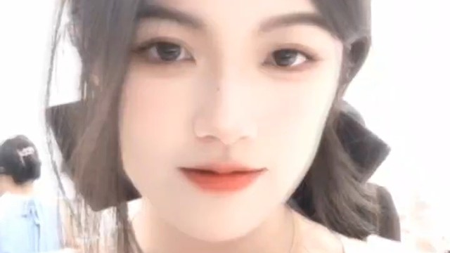 为什么没人找我聊天我，看起来不识字嘛？