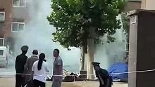 小区水井维修变“喷泉”