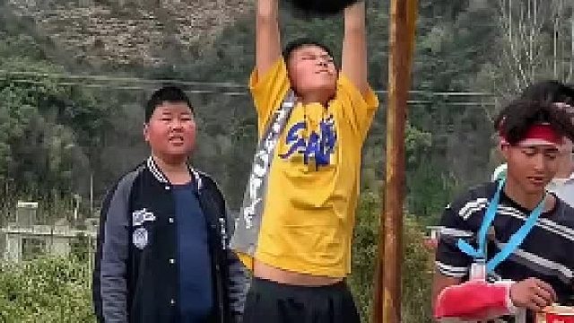 农民村小伙这一套花里胡哨的操作，大家伙能给打多少分？