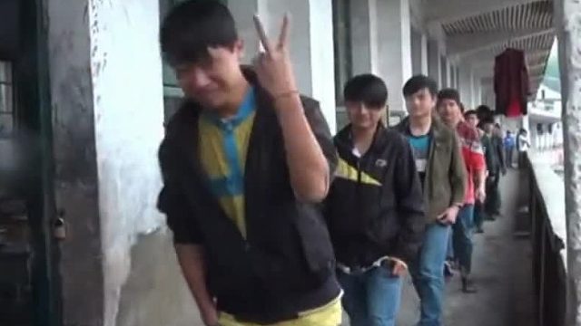 每个人都不认识但每个人都像我同学