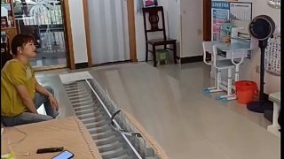 在家就可以接小孩？
