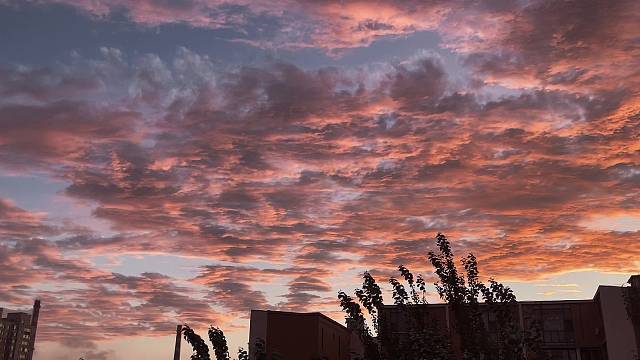 这么好看的晚霞却不知道跟谁分享