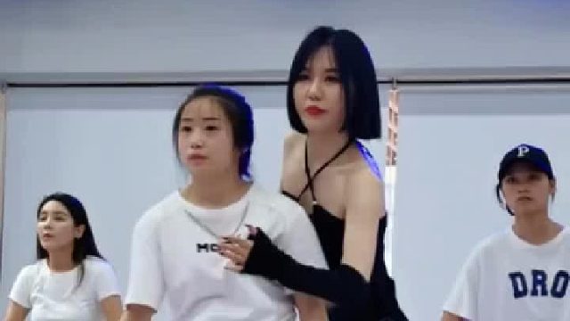 这个舞蹈较挺好