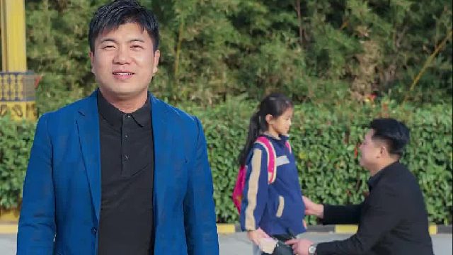 一个合格父亲，就应该有足够的责任和担当，让孩子过上幸福温暖的生活