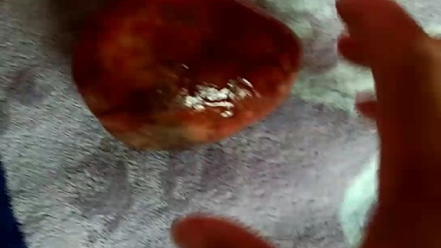 看看我这块鸡血玉是真玉吗？原籽原状，好少见到。