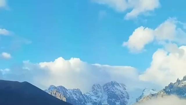 曲终人未散灯火仍阑珊