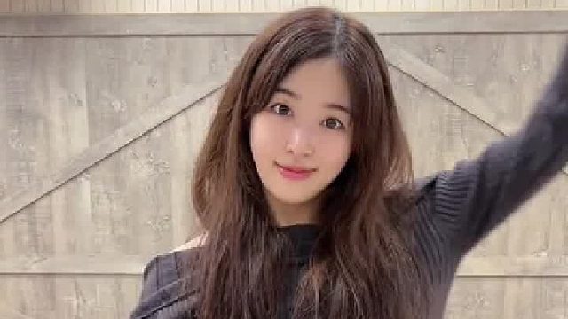 张含韵也上头蘑菇摇摆舞啦！