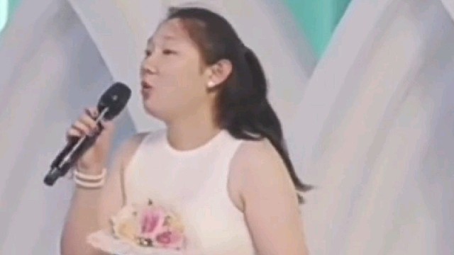 女孩参加闺蜜婚礼：内蒙古席太好吃，全是肉！