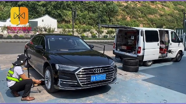 闪援移动轮胎店