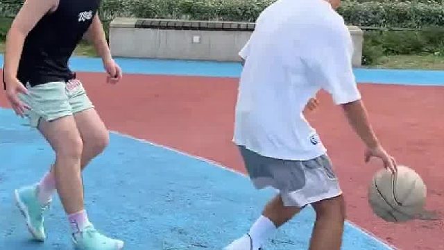 找出你身边内向社恐的兄弟