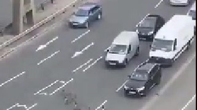 司机们的素质真好