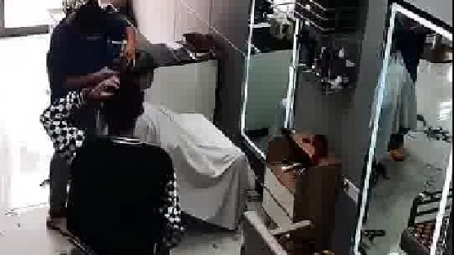 肯定是吃过一次亏了才会这样