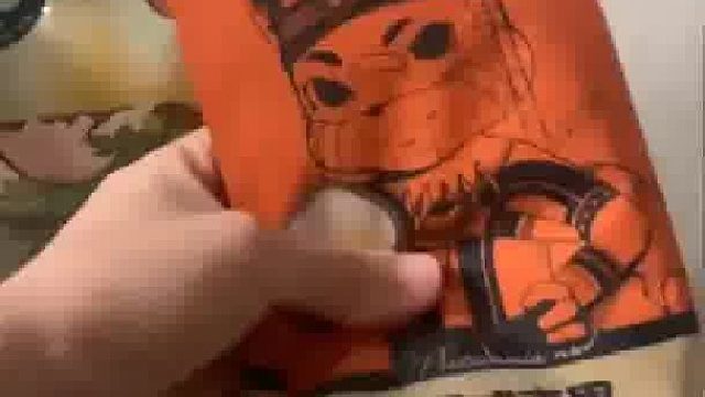 女子吐槽“三只松鼠”过度包装，一大袋子一半都没有装到。现在很多品牌都是这样