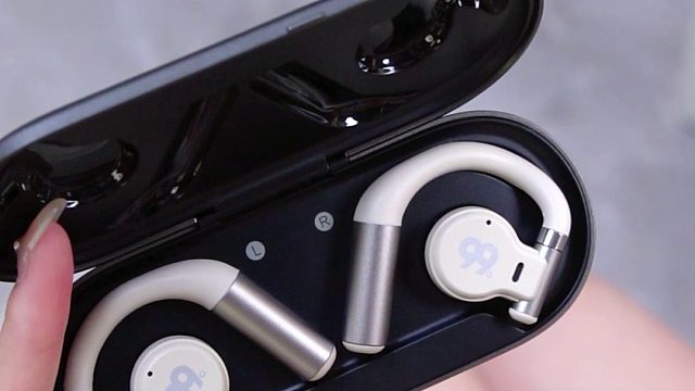 DOSS99°旋翼式挂耳商务耳机