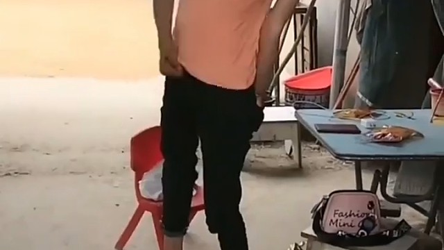 运动神经元本病为一进行性疾病，但不同类型的病人病程有所不同，即使同一类型病人其进展快慢亦有差异。