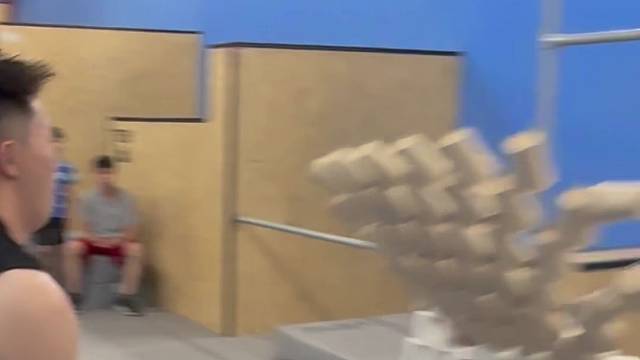 首次挑战《鱼跃龙门》