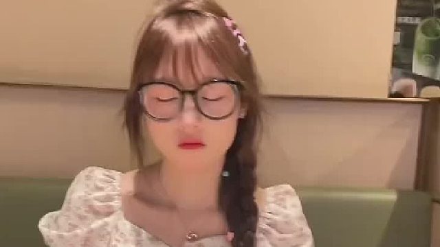 没钱要谈恋爱吗？