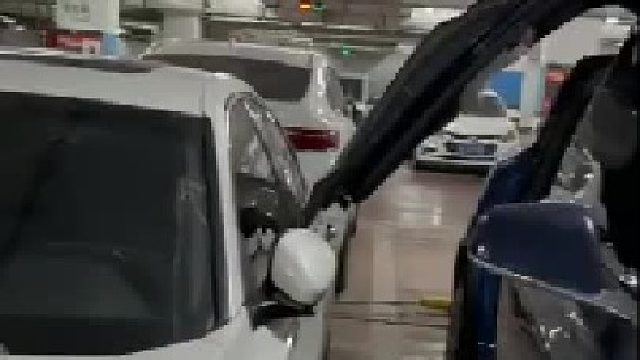 怎么能把损失降到最低呢？