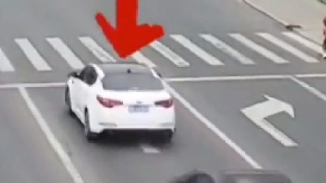 白车没毛病，黑车脾气爆不能开车