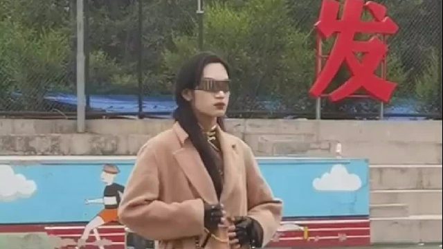 怎么看起来像男生啊​
