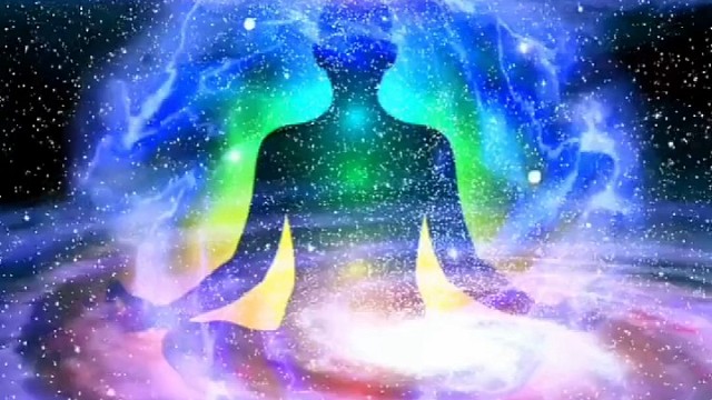 我先点根烟再说,再出去买个有子西瓜回来,回来先把西瓜子给去了，再把西瓜皮给去了。