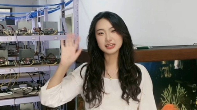 家人们一起搬砖