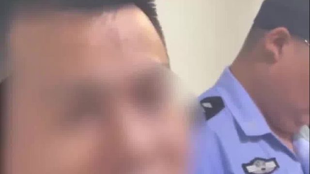 男子轻信朋友做担保，朋友欠40多万致自家房产被执行，“后半生的目标就是还债了”