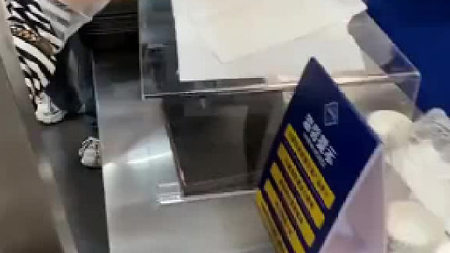 超市试吃大鸡腿