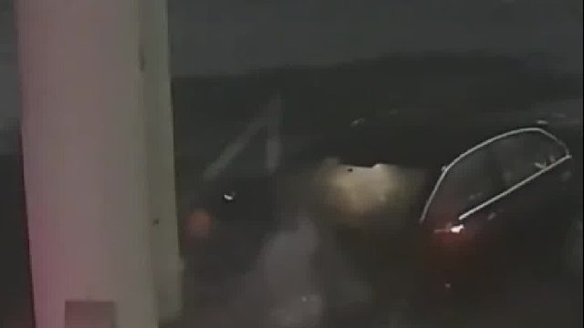 视线不好 速度过快=直接报废