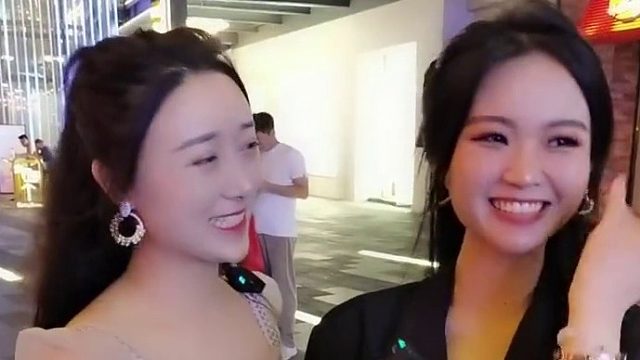 脑子使劲给嘴巴传信号，但是嘴巴就是不说。